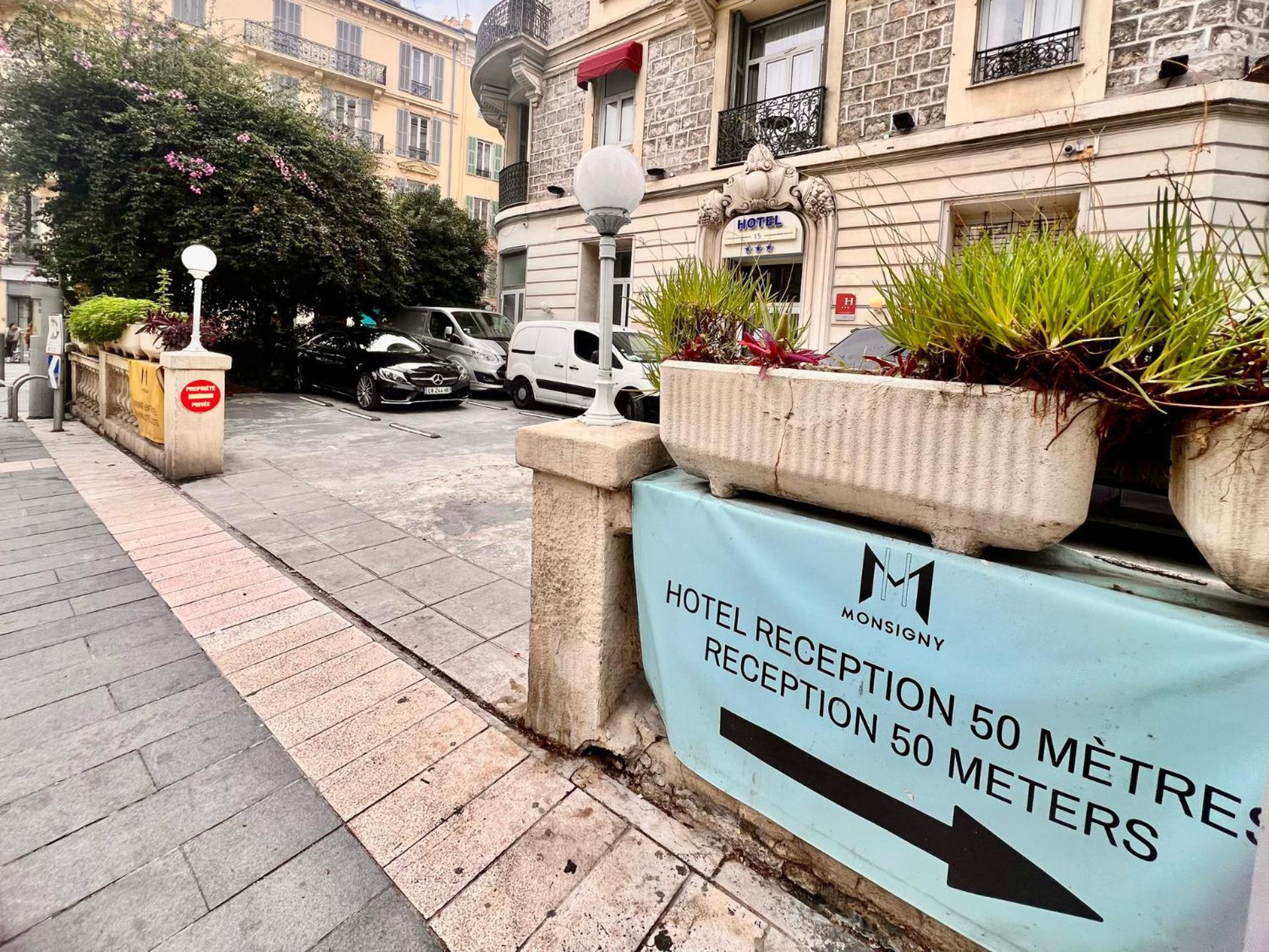 Apartment Malaussena - Reception 24&7 - Center Liberation Nisa Exterior foto