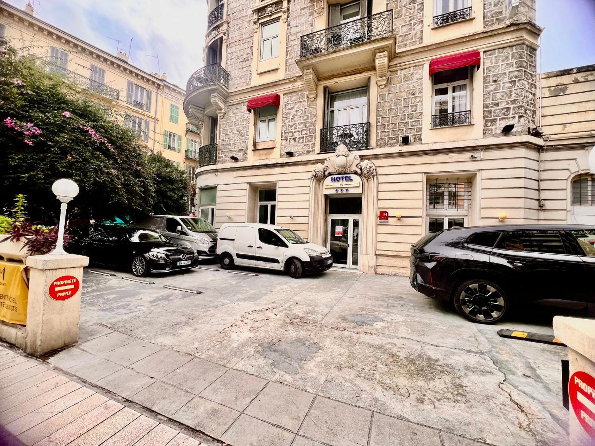 Apartment Malaussena - Reception 24&7 - Center Liberation Nisa Exterior foto